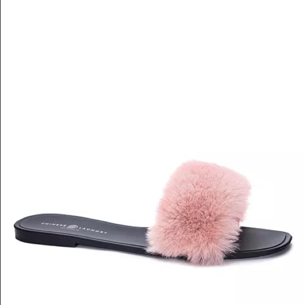NWT Chinese Laundry Women's Midnight Fur Slide